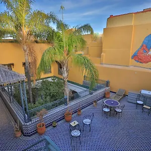  Riad Louna &
